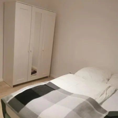 3 Am Teutoburger Wald * Hagen (Osnabruck)